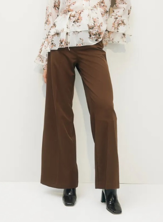 Široké elegantní kalhoty, H&M, 599 Kč
