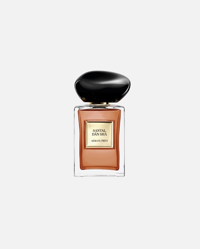 Vůně, Giorgio Armani – Privé Santal Dān Shā, od 3790 Kč. Vhodná pro znamení: Býk.
Vůně, Giorgio Armani – Privé Santal Dān Shā, od 3790 Kč. Vhodná pro znamení: Býk.