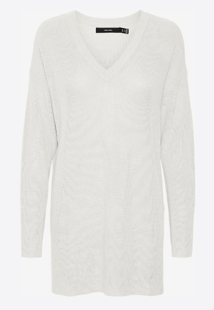 Dlouhý bílý svetr, Vero Moda, 467 Kč

