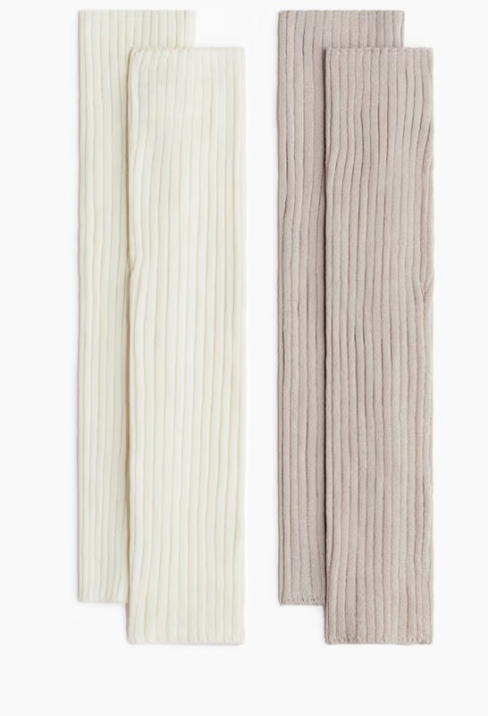 Návleky na nohy z žebrovaného úpletu 2 kusy, H&M, 479 Kč
