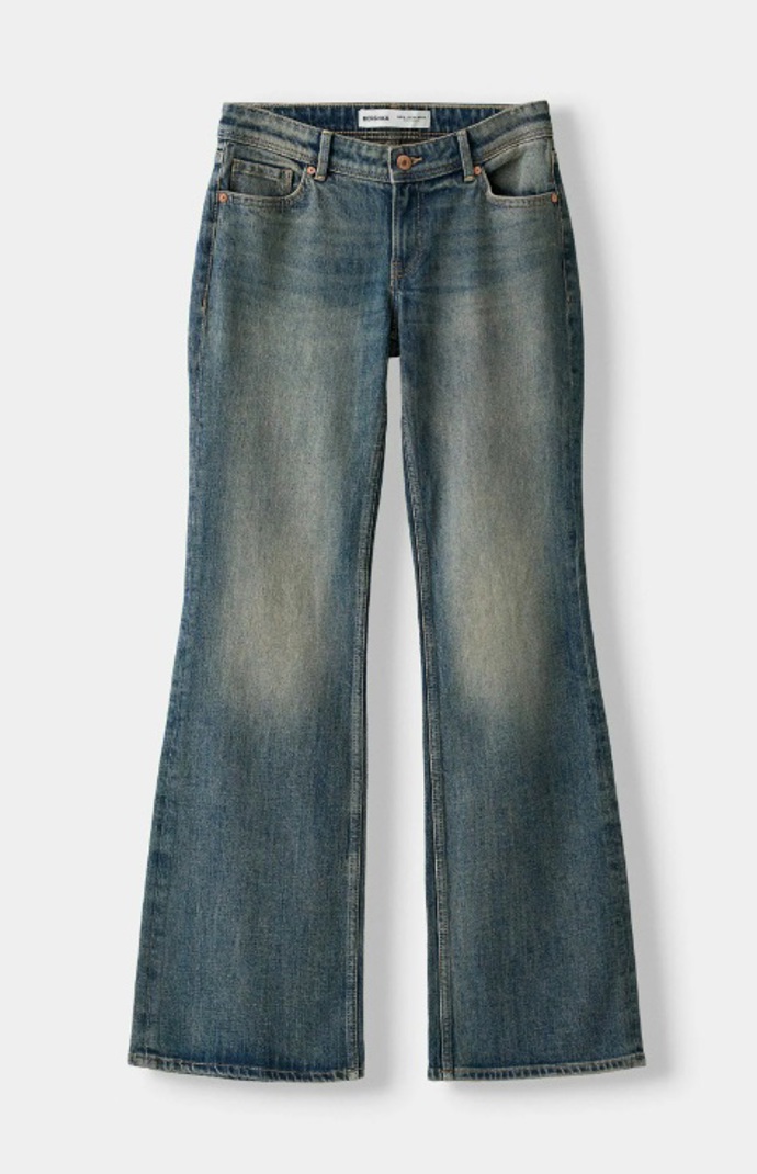 Džíny Bootcut, Bershka, 849 Kč
Džíny Bootcut, Bershka, 849 Kč
