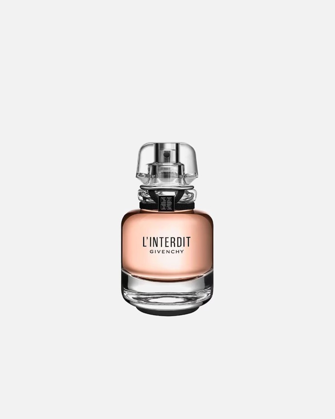 Vůně, Givenchy – L’Interdit, od 2360 Kč. Vhodná pro znamení: Lev.
Vůně, Givenchy – L’Interdit, od 2360 Kč. Vhodná pro znamení: Lev.