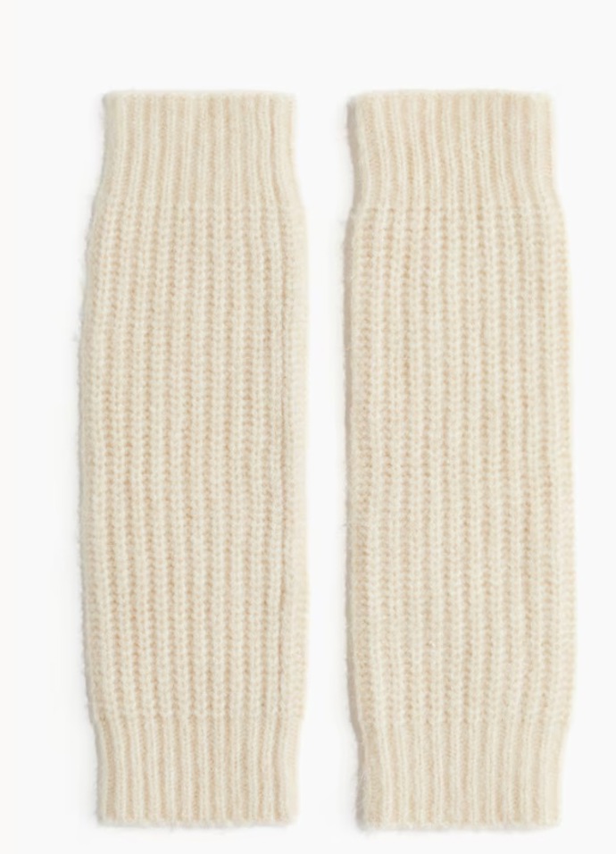 Žebrované pletené návleky na nohy, H&M, 239 Kč
