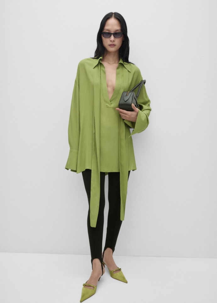 Halenka, Mango, 2299 Kč
Halenka, Mango, 2299 Kč