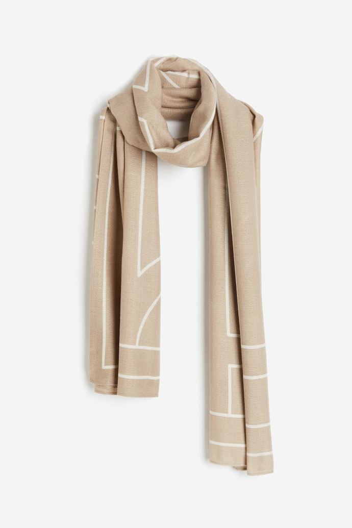 Vzorovaný šál, H&M, 359 Kč
