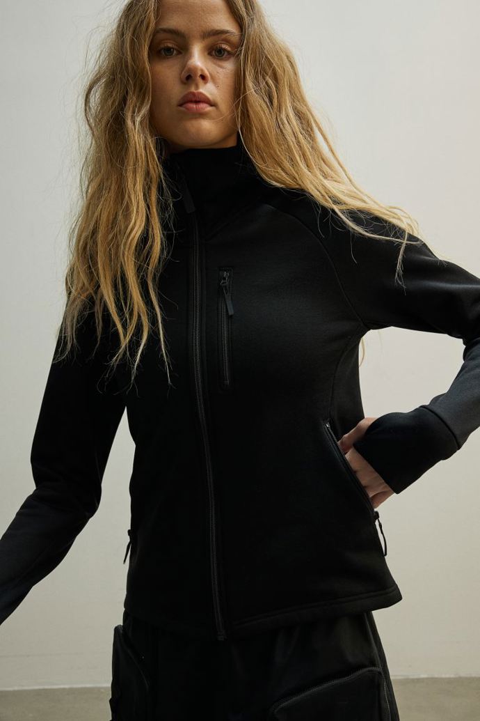 Bunda střední vrstva, H&M, 1 199 Kč
