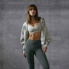 Sportovní legíny z materiálu ShapeMove™, H&M, 839 Kč
