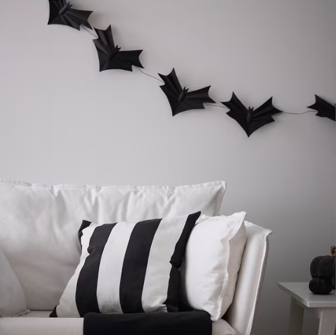 Strašidelné dekorace vytvoří perfektní halloweenskou atmosféru.