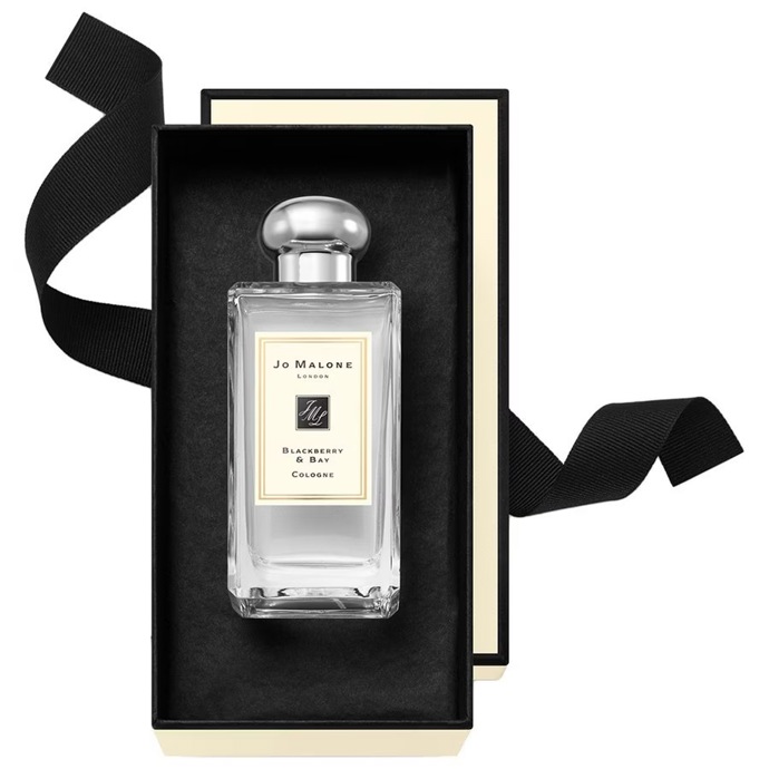 Vůně, Jo Malone London – Blackberry & Bay, od 1950 Kč. Vhodná pro znamení: Váhy.
Vůně, Jo Malone London – Blackberry & Bay, od 1950 Kč. Vhodná pro znamení: Váhy.