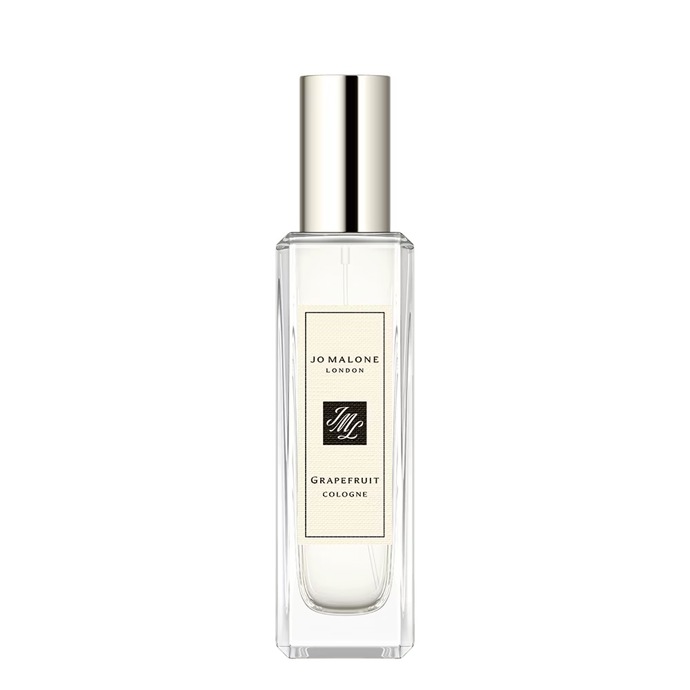 Vůně, Jo Malone London – Grapefruit Cologne, od 55 GBL. Vhodná pro znamení: Blíženci.
Vůně, Jo Malone London – Grapefruit Cologne, od 55 GBL. Vhodná pro znamení: Blíženci.