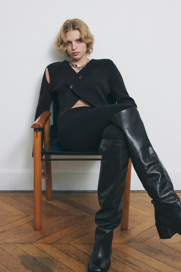 Kozačky, Zara, 3599 Kč
Kozačky, Zara, 3599 Kč