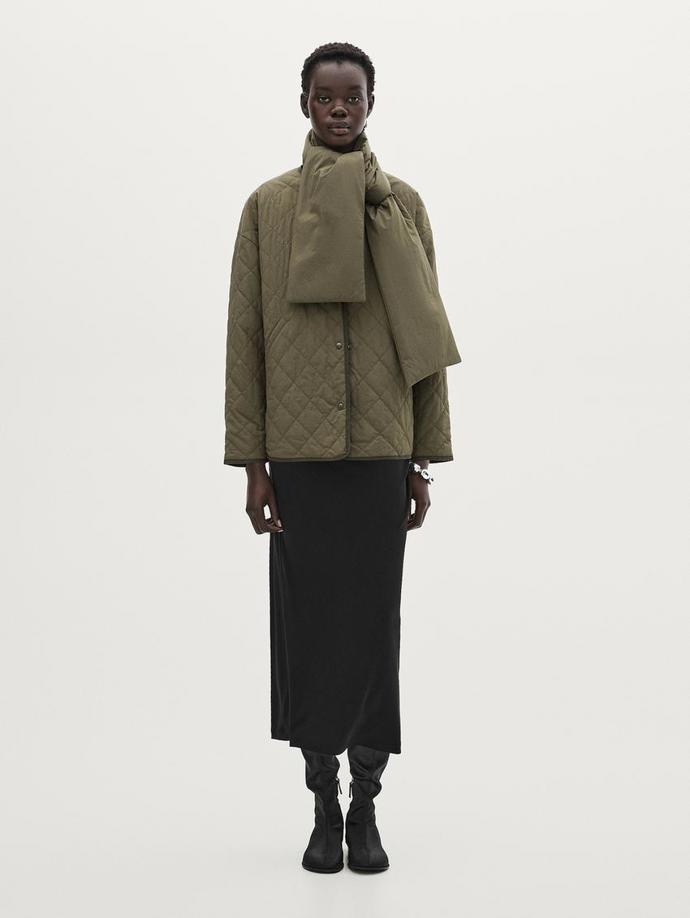 Massimo Dutti, 2999 Kč
Massimo Dutti, 2999 Kč