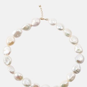 Náhrdelník 14kt gold necklace with pearls, Mateo, 860 eur
