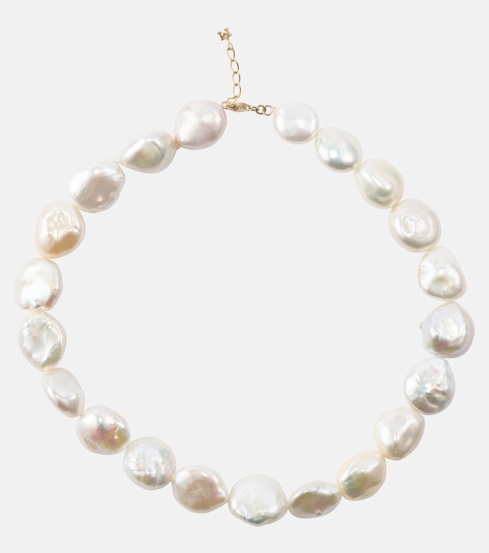 Náhrdelník 14kt gold necklace with pearls, Mateo, 860 eur
Náhrdelník 14kt gold necklace with pearls, Mateo, 860 eur