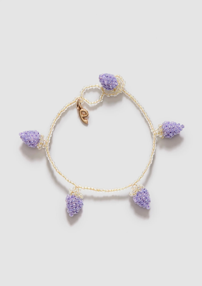 Korálkový náramek Pale Grape Bracelet, Pura Utz, 2100 Kč
Korálkový náramek Pale Grape Bracelet, Pura Utz, 2100 Kč