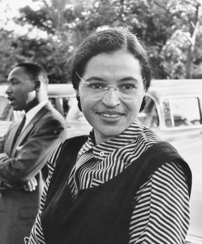 Rosa Parks a Martin Luther King Jr. v pozadí.
Rosa Parks a Martin Luther King Jr. v pozadí.