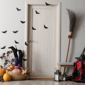 Strašidelné dekorace vytvoří perfektní halloweenskou atmosféru.