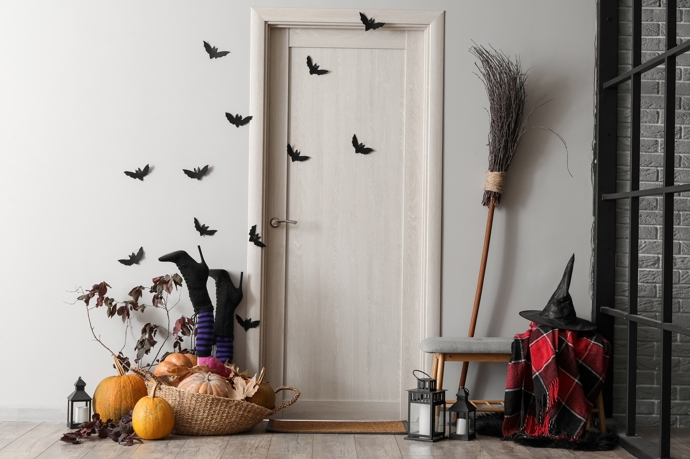 Strašidelné dekorace vytvoří perfektní halloweenskou atmosféru.