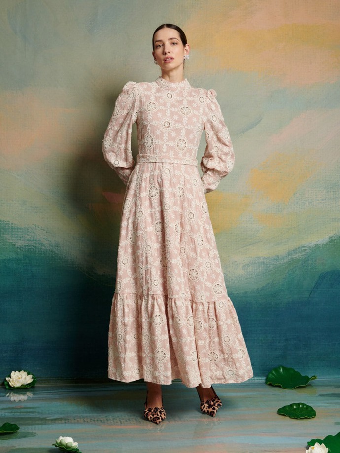 Sister Jane, 292 eur
Sister Jane, 292 eur