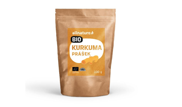 Kurkumě se díky krásné žluto-oranžové barvě často říká indický šafrán, a i když se s ní dá kořenit samostatně, u nás ji známe především z různých kari směsí. Kurkuma obsahuje vzácné éterické oleje ve formě kurkuminu, sabinenu a felandrenemu, které jí dodávají krásně žlutou barvu, ale mají především příznivý vliv na lidský organismus. Kurkuma je antioxidant, podporuje normální trávení, normální činnost jater, kardiovaskulárního systému a krevního oběhu, imunitního systému, normální stav kloubů a kostí. Podporuje normální činnost nervové soustavy, normální funkce dýchacího systému, normální stav pokožky a duševní rovnováhu. 65 Kč
