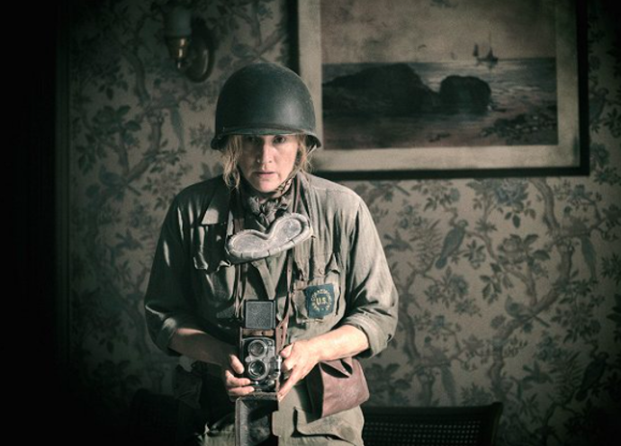 Kate Winslet jako Lee Miller ve filmu Fotografka v první linii
Kate Winslet jako Lee Miller ve filmu Fotografka v první linii