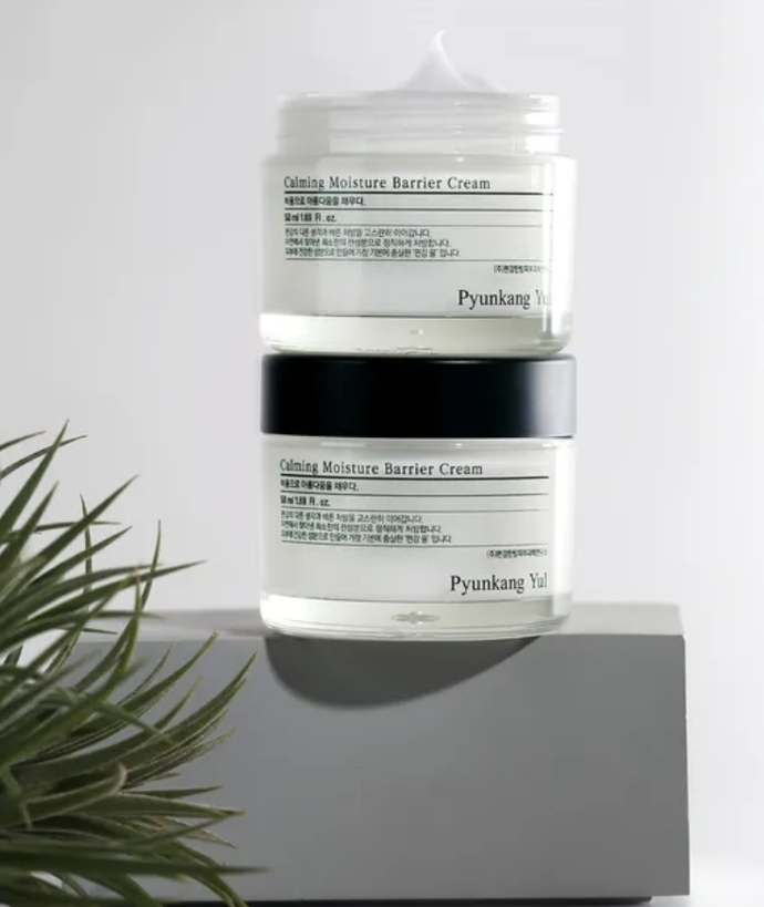 PYUNKANG YUL Zklidňující hydratační bariérový krém Calming Moisture Barrier Cream, Ksisters, 354 Kč
