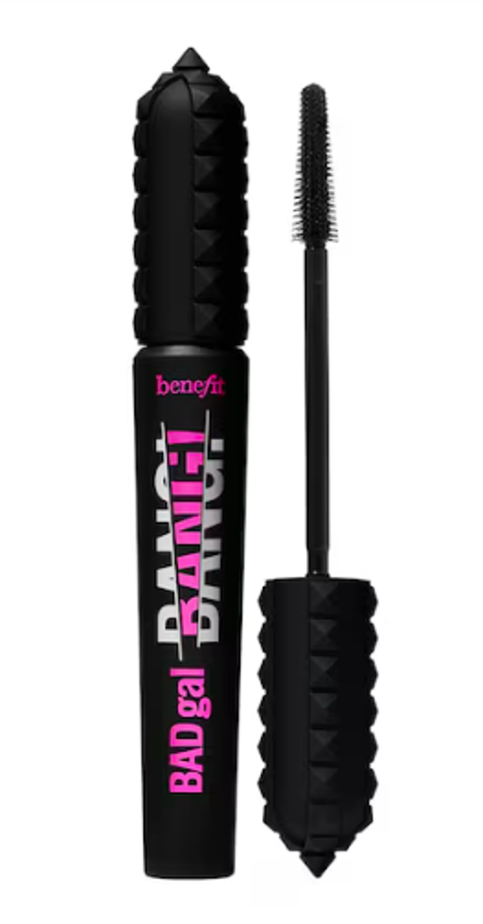 Objemová řasenka, BADgal BANG!, Benefit Cosmetics (820 Kč)
Není to vyloženě novinka, ale doporučit tuto řasenku prostě musíme. Koupíte exkluzivně v Sephoře.
Objemová řasenka, BADgal BANG!, Benefit Cosmetics (820 Kč)
Není to vyloženě novinka, ale doporučit tuto řasenku prostě musíme. Koupíte exkluzivně v Sephoře.