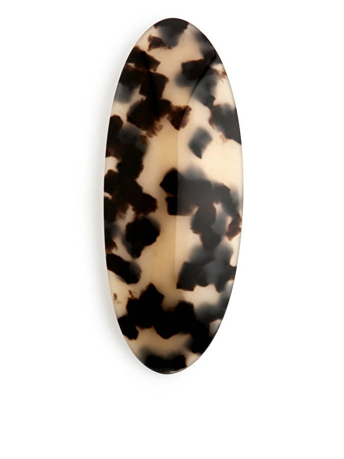 Spona, Arket, 22 eur
Spona, Arket, 22 eur