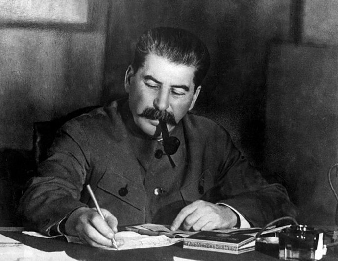 Josef Vissarionovič Stalin

