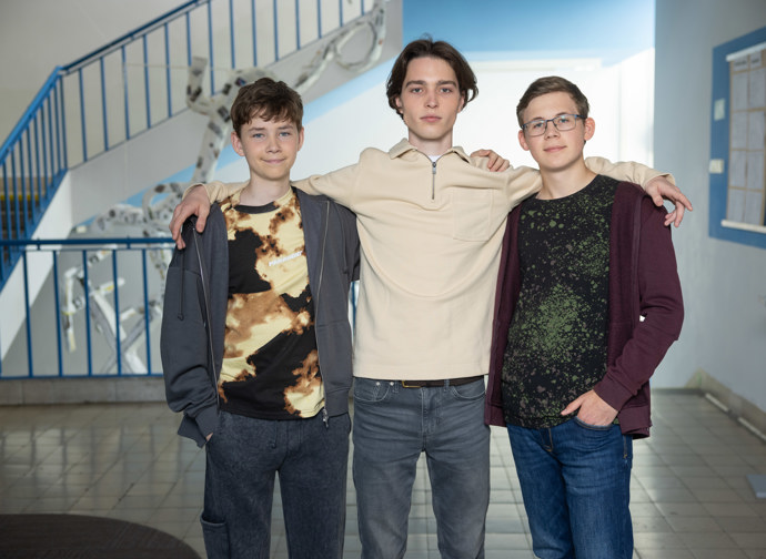 Nekonečný seriál Ulice sleduje dramatické osudy několika rodin žijících v sousedství
