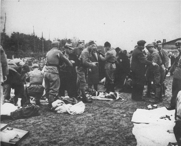 Chorvatský koncentrační tábor Jasenovac, přezdívaná také balkánská Osvětim
Chorvatský koncentrační tábor Jasenovac, přezdívaná také balkánská Osvětim