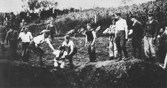 Chorvatský koncentrační tábor Jasenovac, přezdívaná také balkánská Osvětim
Chorvatský koncentrační tábor Jasenovac, přezdívaná také balkánská Osvětim