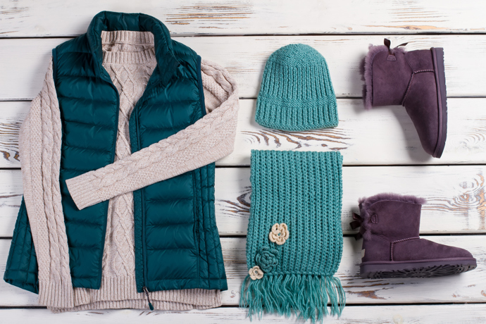 Vesta je perfektní pro vrstvení. Barevné i materiálové sladění doplňků dodá vašemu outfitu originalitu
