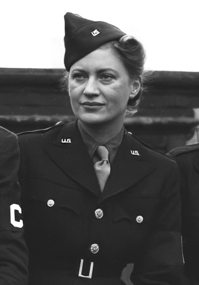 Lee Miller
Lee Miller