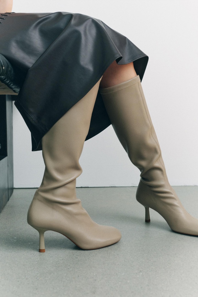 Zara, 3399 Kč
Zara, 3399 Kč