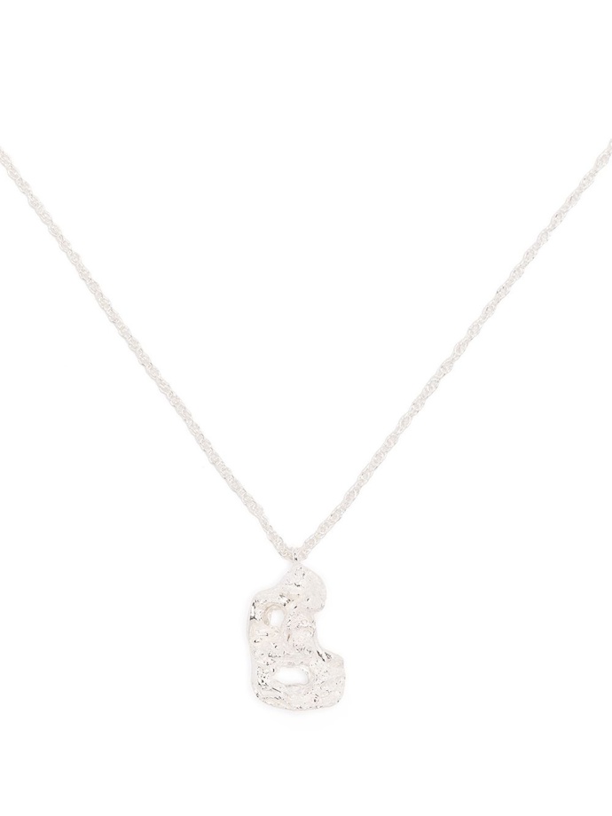 Náhrdelník s písmenem B alphabet pendant necklace, Loveness Lee, 194 eur
