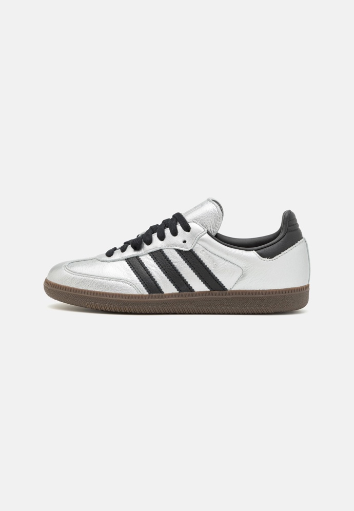 Adidas Originals, 2800 Kč
Adidas Originals, 2800 Kč