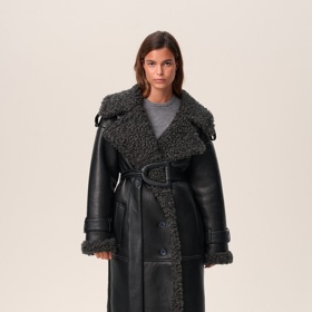 Adoore, 355 eur
