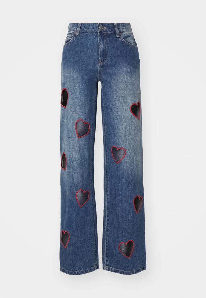 Alice + Olivia, 12 690 Kč, zalando.cz
Alice + Olivia, 12 690 Kč, zalando.cz