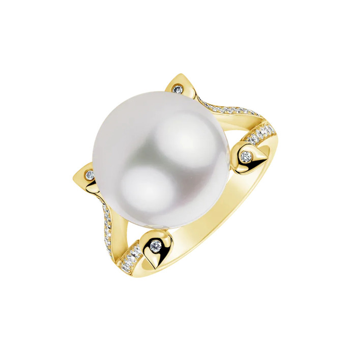 Prsten s perlou a diamanty Sabi, ALO Diamonds, 97 988 Kč
Prsten s perlou a diamanty Sabi, ALO Diamonds, 97 988 Kč