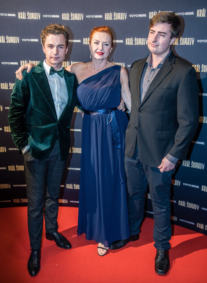 Oskar, maminka a bratr, dvojče Oliver
