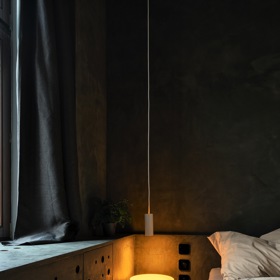 Takhle krásně to může dopadnout, když mají architekti volnou ruku. Na úzkém půdorysu bytu v pražské Libni se zdánlivě boří pravidla, jak nakládat s malým prostorem. Vyražte s Marianne Bydlení na exkluzivní prohlídku!
