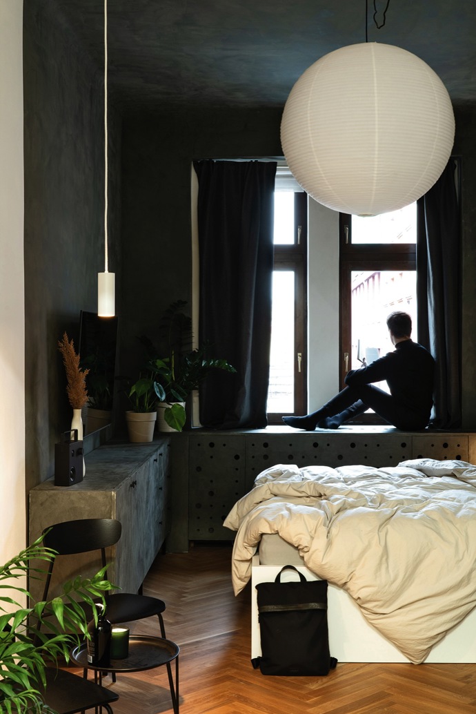 Takhle krásně to může dopadnout, když mají architekti volnou ruku. Na úzkém půdorysu bytu v pražské Libni se zdánlivě boří pravidla, jak nakládat s malým prostorem. Vyražte s Marianne Bydlení na exkluzivní prohlídku!
