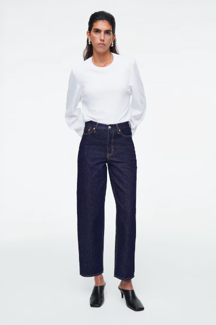 Barrel jeans, COS, 89 eur
Barrel jeans, COS, 89 eur