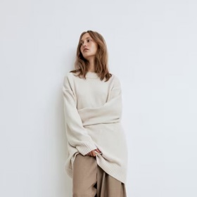 Pletené šaty, H&M, 719 Kč
