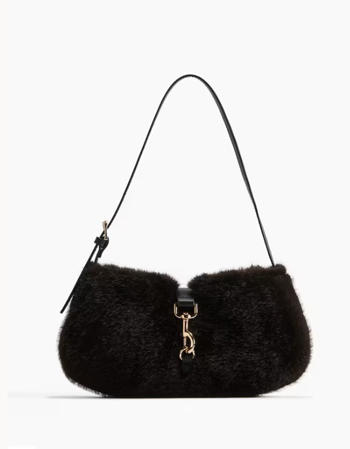 Huňatá kabelka přes rameno, H&M, 479 Kč
