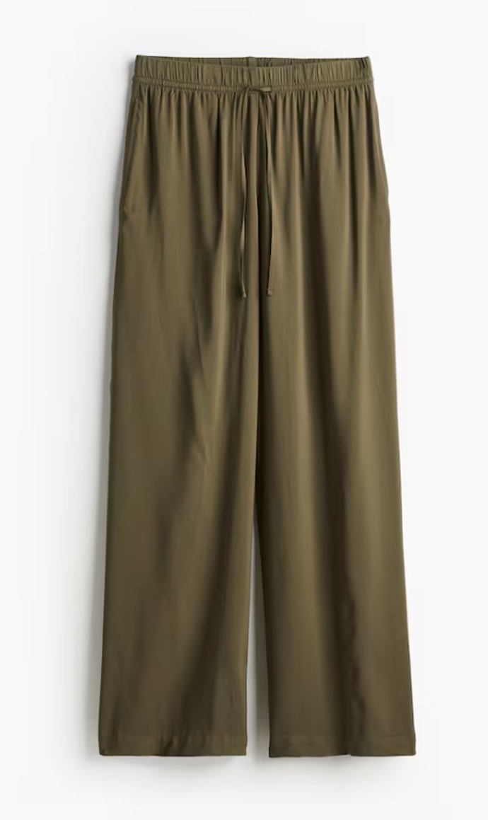 Široké natahovací kalhoty, H&M, 429 Kč

