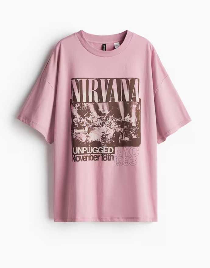 Oversized tričko s potiskem, H&M, 359 Kč
