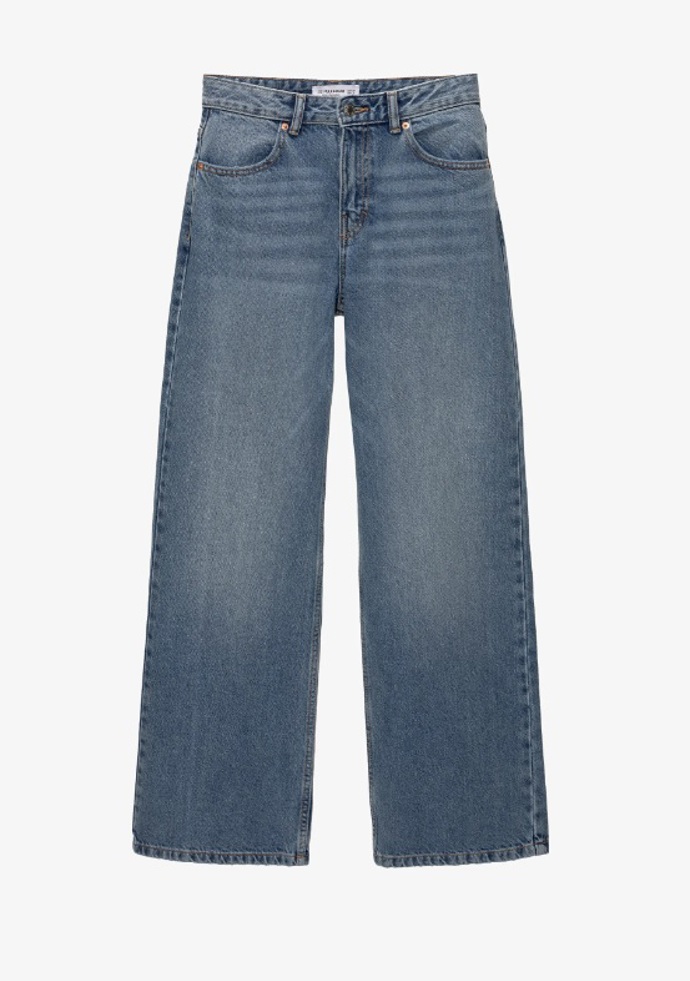 Baggy džíny, PULL&BEAR, 799 Kč
Baggy džíny, PULL&BEAR, 799 Kč