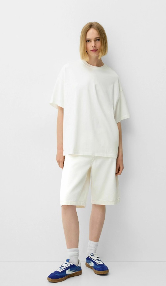 Základní triko, Bershka, 399 Kč
